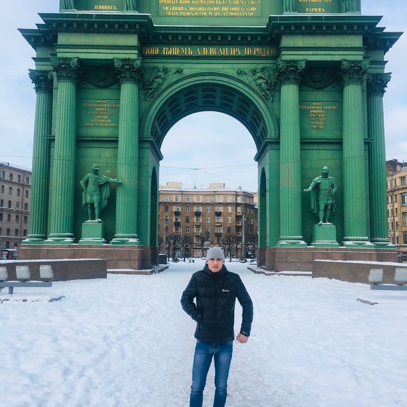 À la recherche d’une petite amie à rencontrer, Saint-Pétersbourg,  Russie