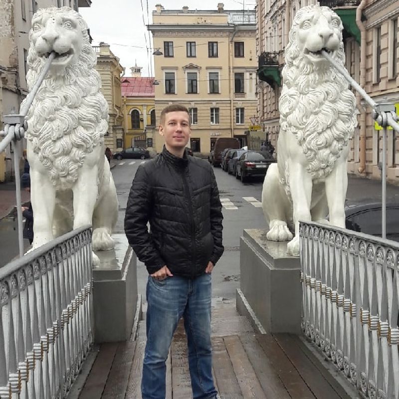 À la recherche d’une petite amie à rencontrer, Saint-Pétersbourg,  Russie