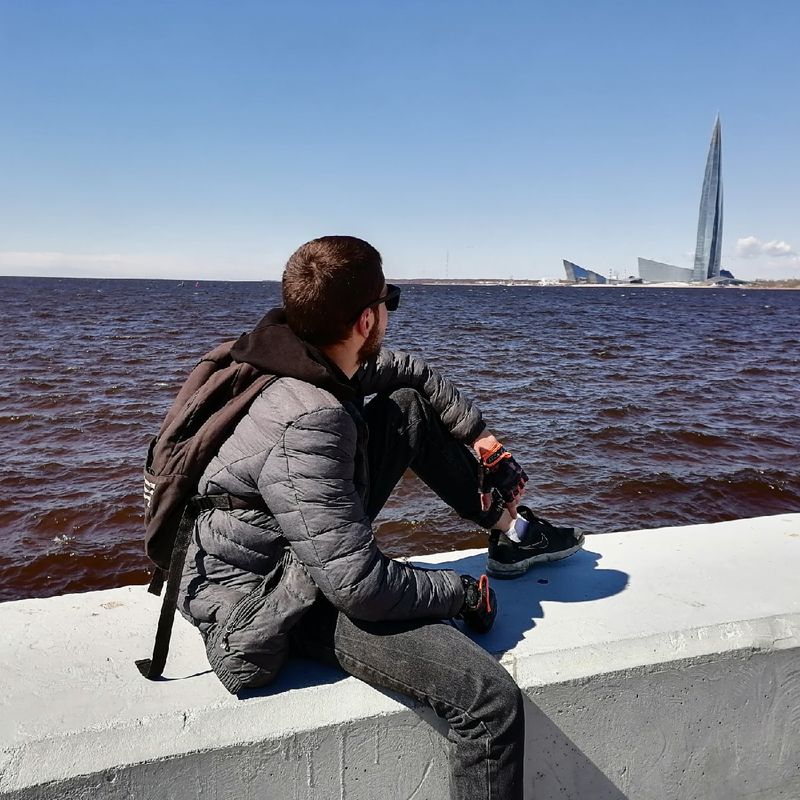 À la recherche d’une petite amie à rencontrer, Saint-Pétersbourg,  Russie