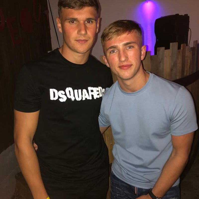 Looking for a girl to meet, Wigan,  United Kingdom 
