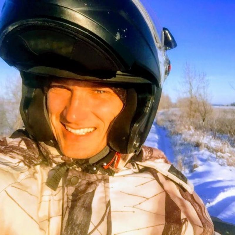 Looking for a einem Mann for skiing, Россия на 7 дней.