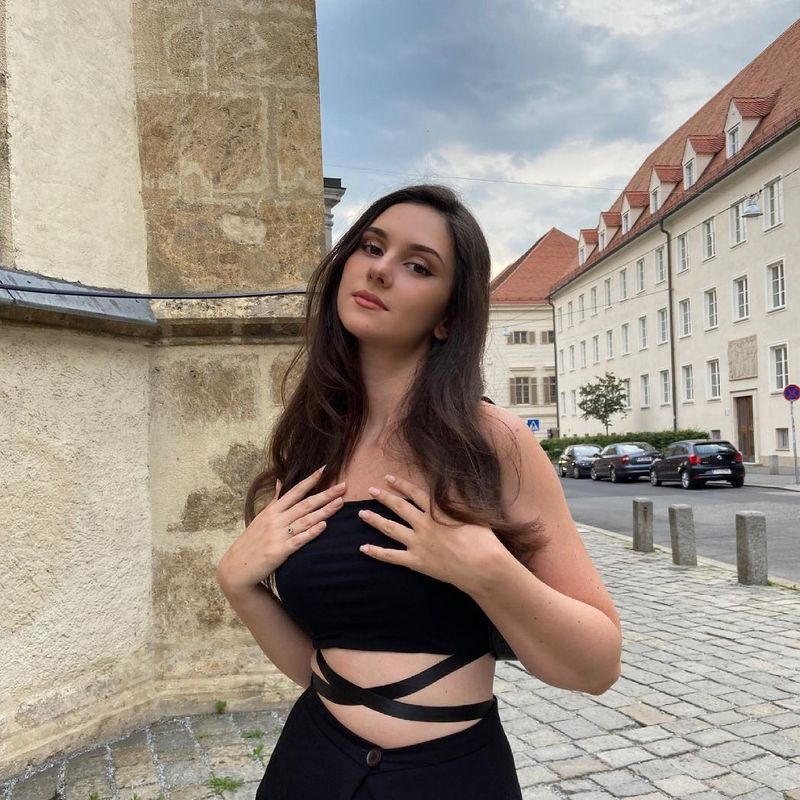 Looking for a man to meet, Graz,  Austria 