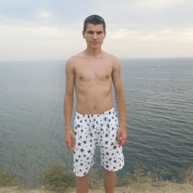Looking for a man to travel to the sea, Куда угодно within 10 дней.
