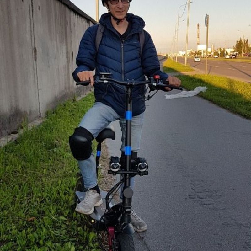 À la recherche d’une petite amie à rencontrer, Saint-Pétersbourg,  Russie