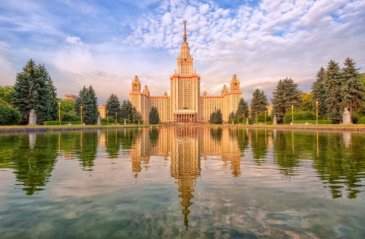 Экскурсия "Легенды и мифы сталинских высоток"